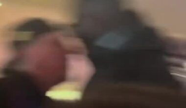 [Highlight] Knicks fan to Draymond: “How was Cancun?” Draymond fired back: “Can you afford to go?”