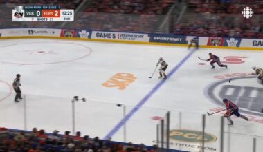 Evander Kane Makes it 3-0