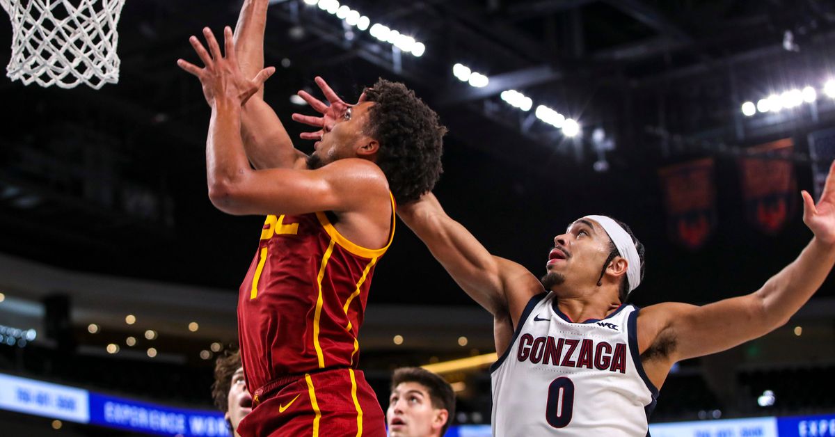 Desmond Claude and Tyon Grant-Foster Have Gonzaga on Their Shortlist