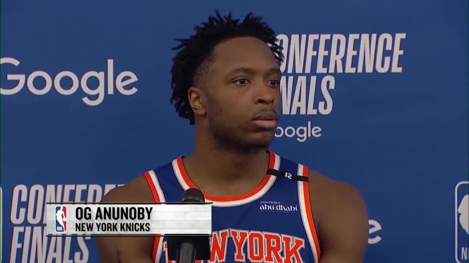Nobody asks OG Anunoby a question at the press conference so he gets up and leaves