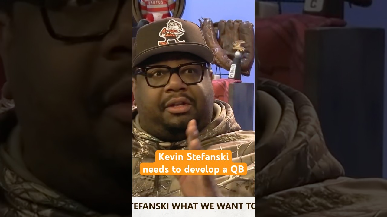 Should Kevin Stefanski be on the hot seat? #nfl #browns #shorts #shedeursanders #cleveland #ucss