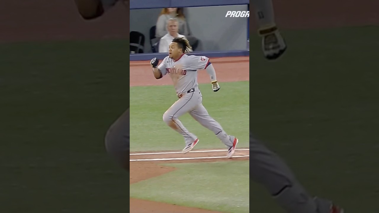 Jose Ramirez INJURES his ankle running out an infield single