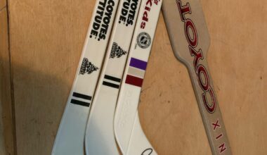 Autograph Identification