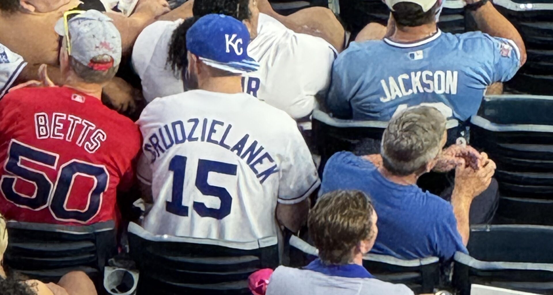 An absolute legendary jersey pull here. Mark Grudzielanek!