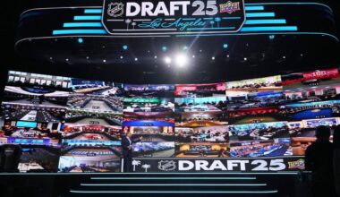 [Michael Russo - The Athletic] "According to league sources, the New York Islanders have informed teams they don’t plan to trade Jean-Gabriel Pageau."