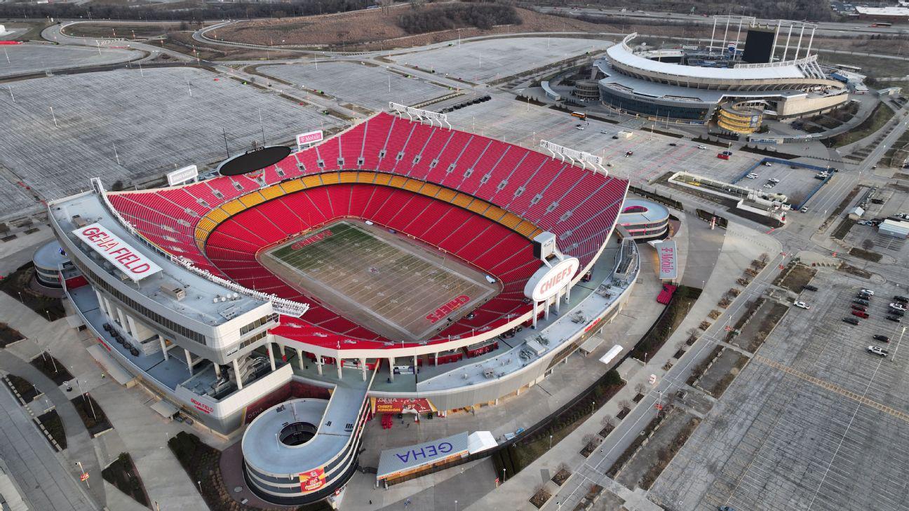 Cardinals slipstream on Royals stadium aid