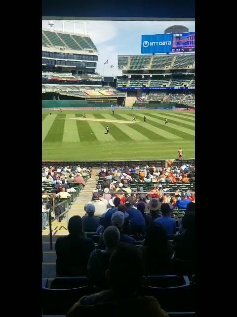Fans will show up and bring enthusiasm if you give them something to cheer for at the Coliseum. It was like this all game. More proof that Fisher is the problem.