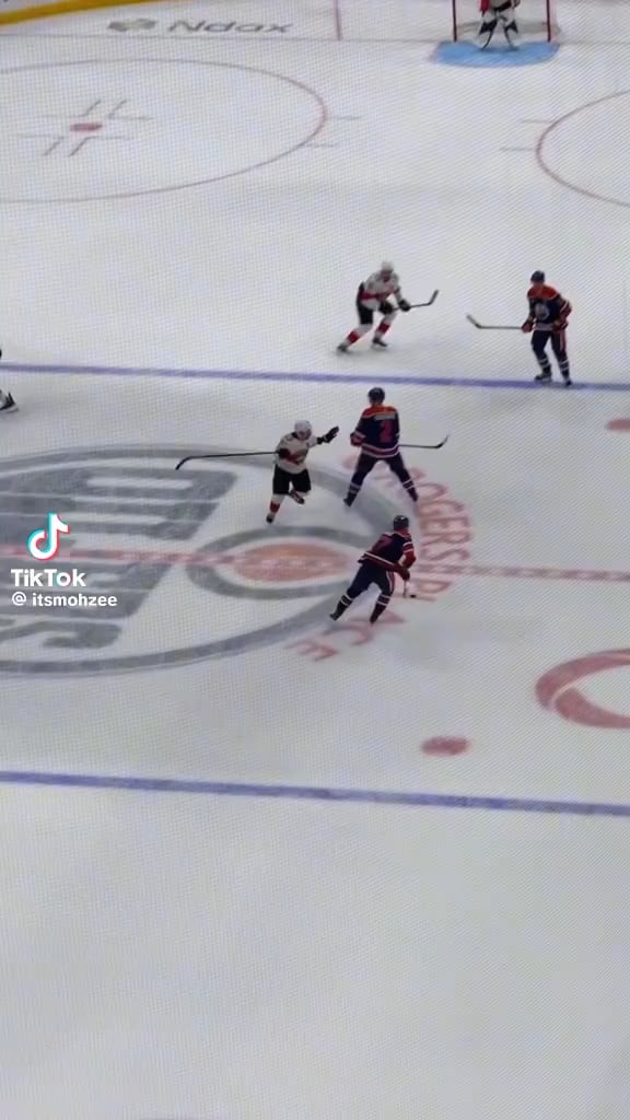 Slow motion of the Oilers winning play. Just stunning!