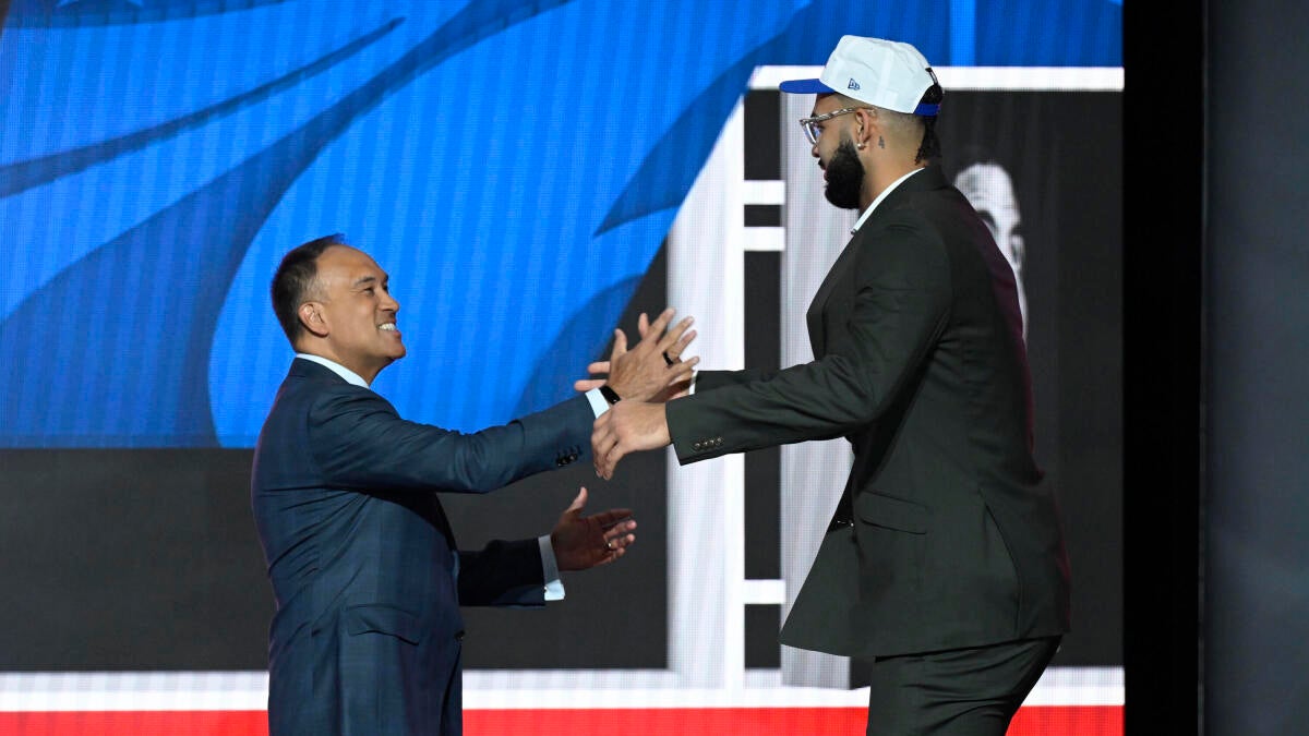 2025 NBA Draft tracker, takeaways: Johni Broome, Ryan Kalkbrenner, Kam Jones go off the board early in Round 2