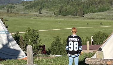 Sporting UHC gear in Jackson Hole. Can’t wait for mammoth sweaters.