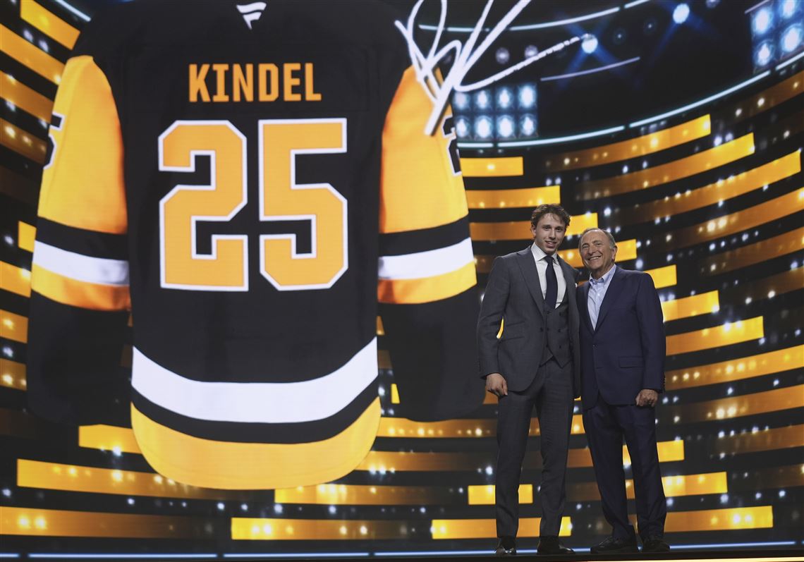 Kyle Dubas and the Penguins buck convention in Round 1, picking Benjamin Kindel then trading back