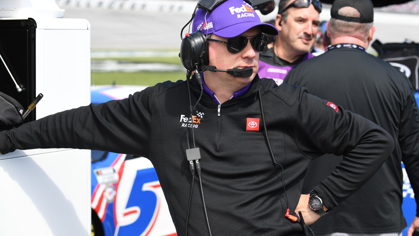 Former crew chief for Denny Hamlin takes on unique role with Ty Gibbs' team