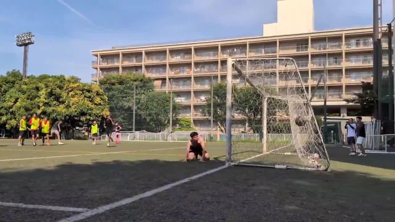Wembanyama pulls off a flawless free-kick in pick-up soccer.