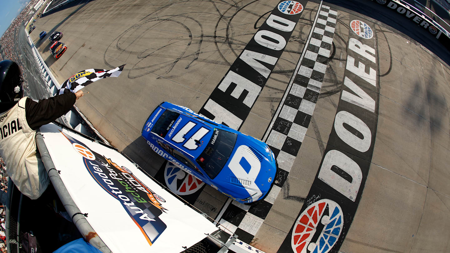 Denny Hamlin, Joe Gibbs Racing, Dover Motor Speedway, NASCAR