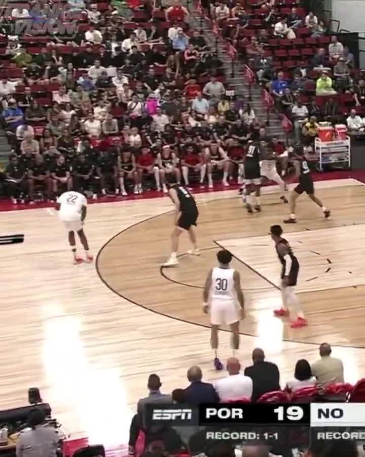 Derik Queen vs Blazers.. 17 PTS (5-11 FG) 10 REBS 3 AST 2 BLKS