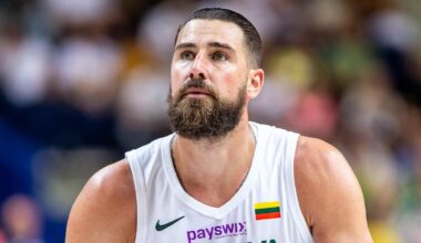 With Jonas Valančiūnas forgoing all of his NBA salary to play overseas, this marks the second consecutive season where the Sacramento Kings have salary dumped a player who would go on to give up their entire salary to their new team in order to play overseas.