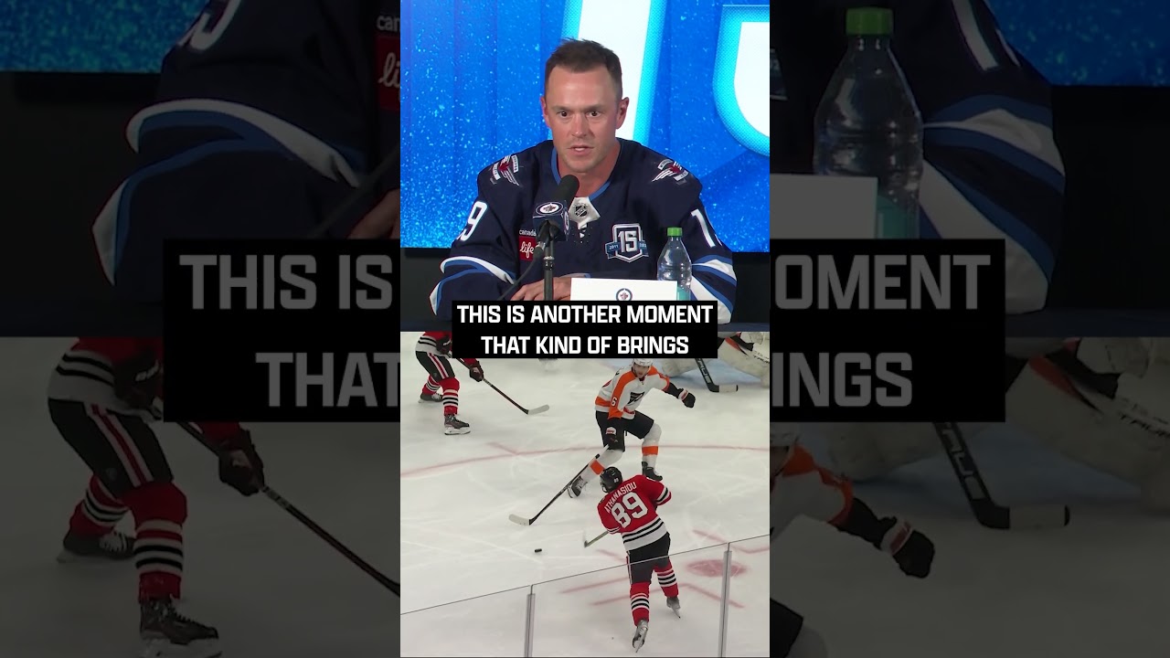 Jonathan Toews is BACK 🙌