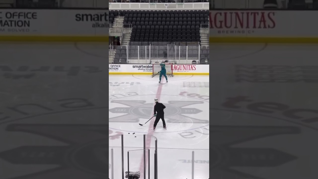 Net-front tip drills at the San Jose Sharks Development Camp with Joe Thornton and Michael Misa.