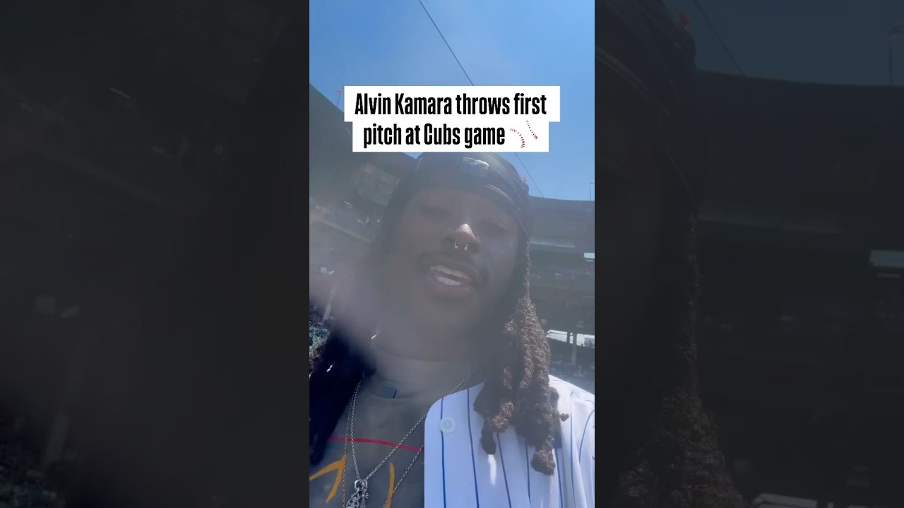 ⚾️ Alvin Kamara throws first pitch at Cubs game #saints #nfl #cubs
