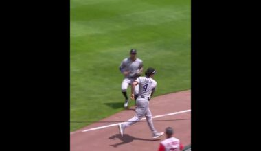 Michael Toglia did not take his eyes off this baseball ⚾️
