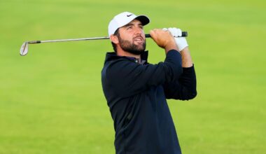 Scottie Scheffler builds 4-shot lead at Open Championship