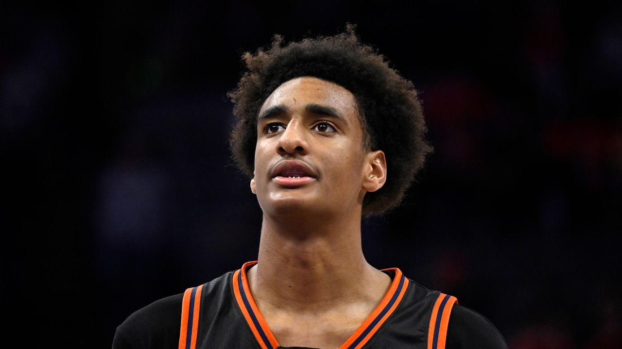 USC top recruit Alijjah Arenas needs surgery for knee injury and will be out 6 to 8 months