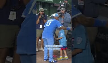 Salvador Perez Spreading the Love of the Game at Wrigley Field #kansascityroyals #memories #mlb