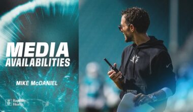 Coach Mike McDaniel meets with the media | Miami Dolphins
