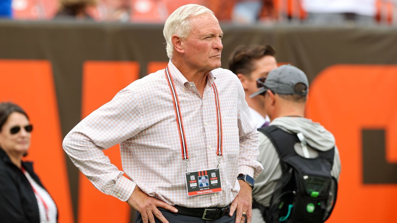 Arch madness: Browns co-owner downplays Manning draft talk