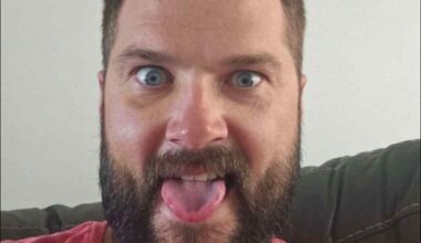 Post fight pic.... he's proud of himself.....  if you saw the golf course fight