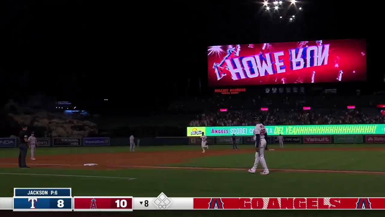 Say good night to the Rangers! Soler crushes a no-doubter!!