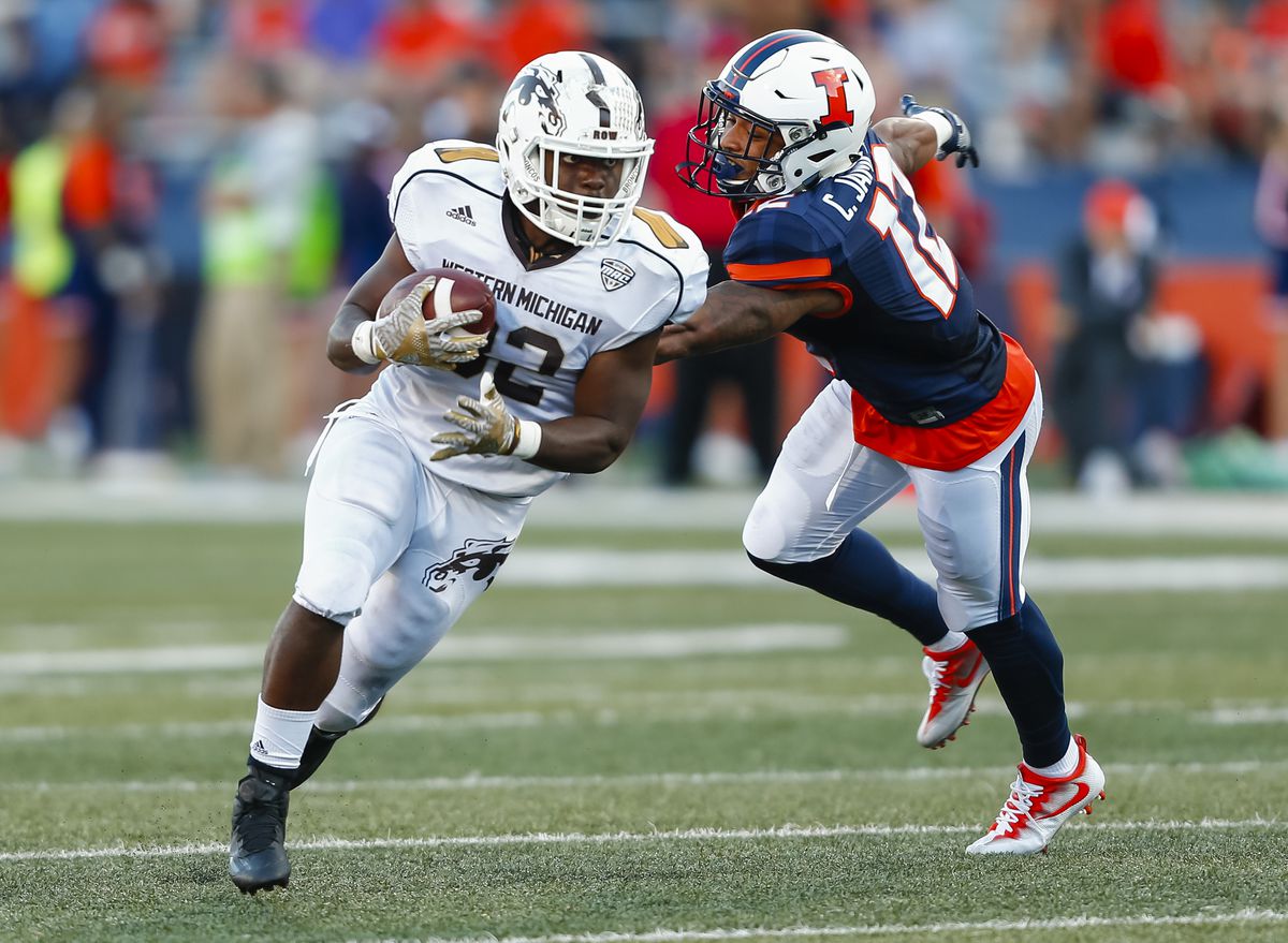 Western Michigan v Illinois