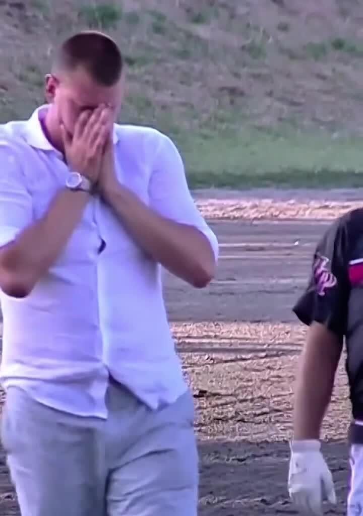 [Video] Nikola Jokic in tears after his horse won the race today