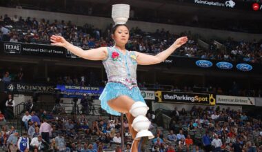 [Injury] Red Panda has broken wrist, is out of hospital after fall