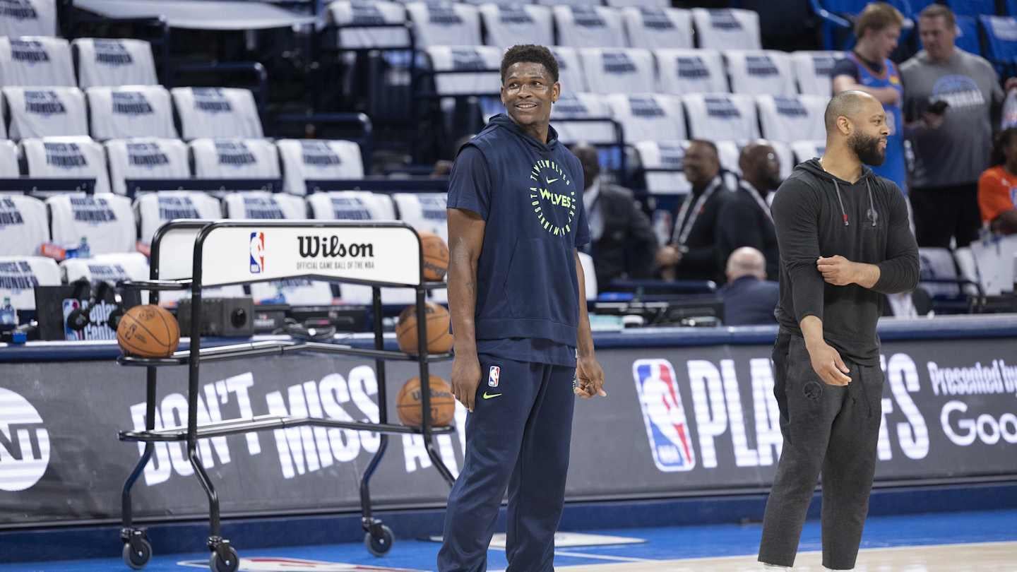 Cubs players do double take as Wolves’ Anthony Edwards runs stairs at Target Field