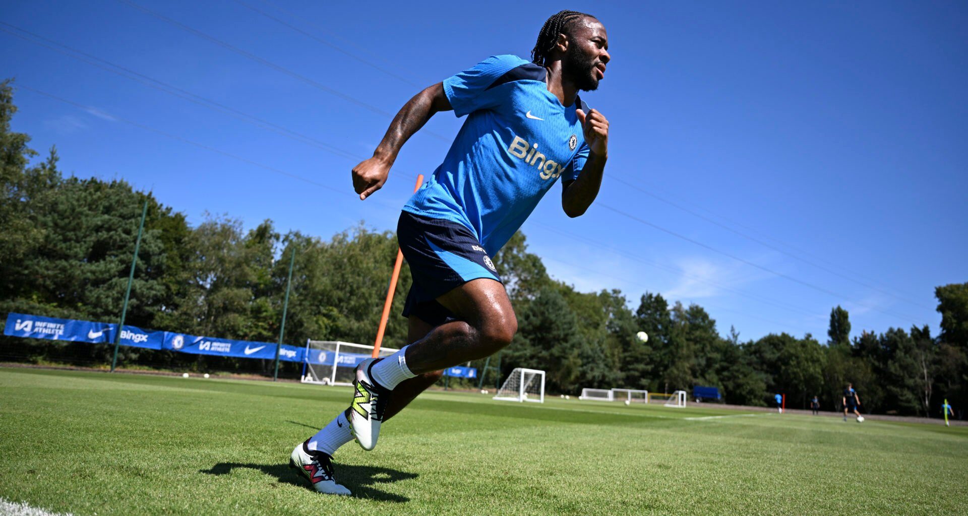 How much Chelsea want to sell Raheem Sterling this summer, it would cost even more to pay him off his deal