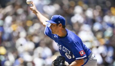 Report says Kansas City Royals are reluctant to move their top starter, complicating deadline plans