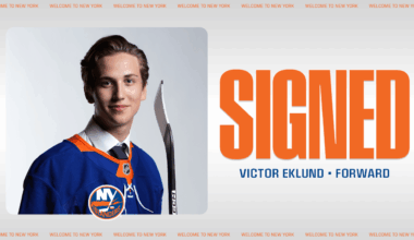 The Islanders have signed forward Victor Eklund to a three-year, entry-level contract
