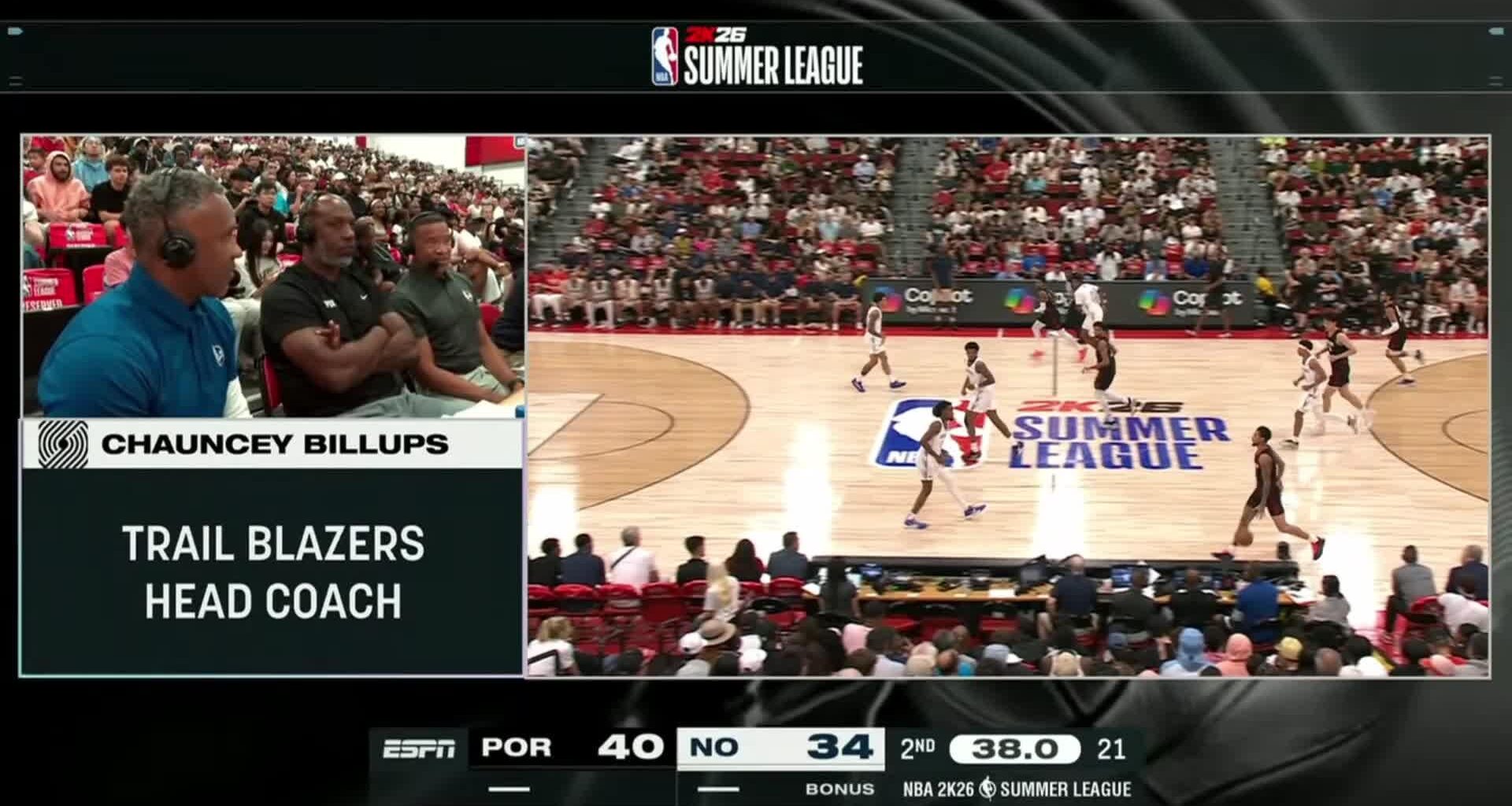 [Highlight] Yang receives the pass and rises up for the dunk, then Yang hits another three