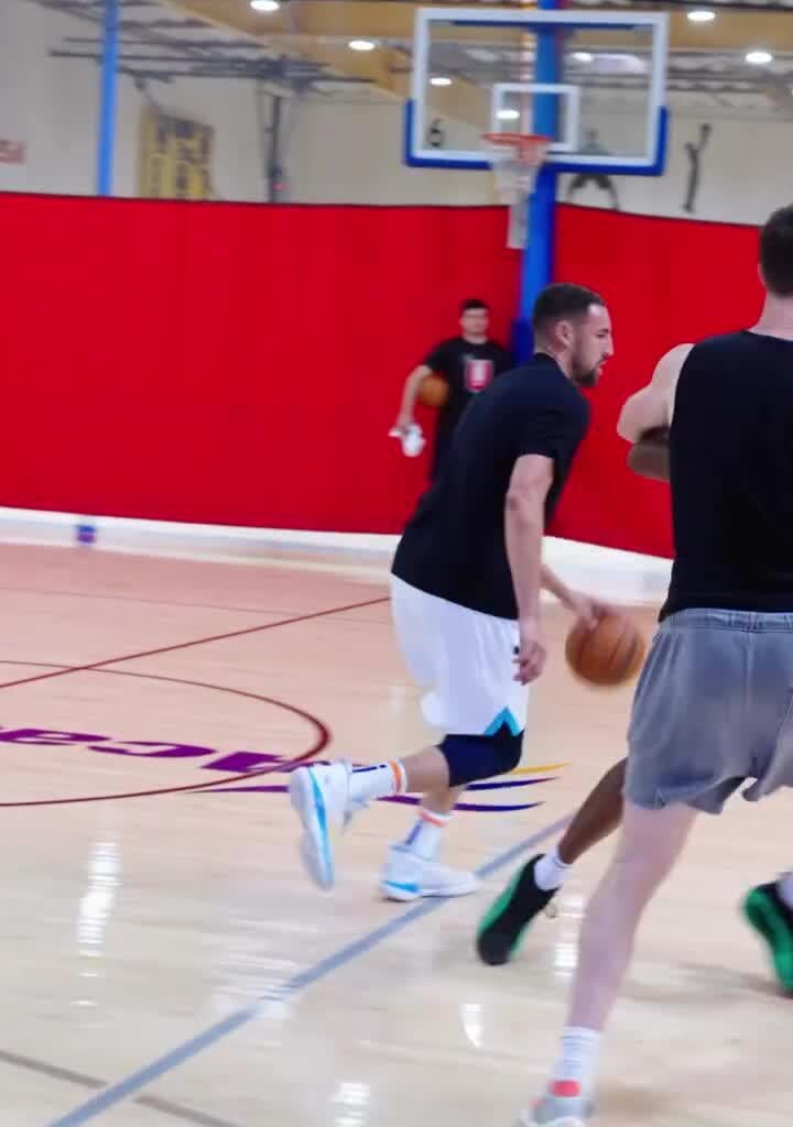 [Highlight] 🎥 from an Olin Simplis (the Guard Whisperer) NBA run today with Klay Thompson, Evan Mobley, Collin-Murray Boyles, Carter Bryant, Tari Eason, Spencer Dinwiddie, Kessler Edwards, Isaiah Mobley, and others.