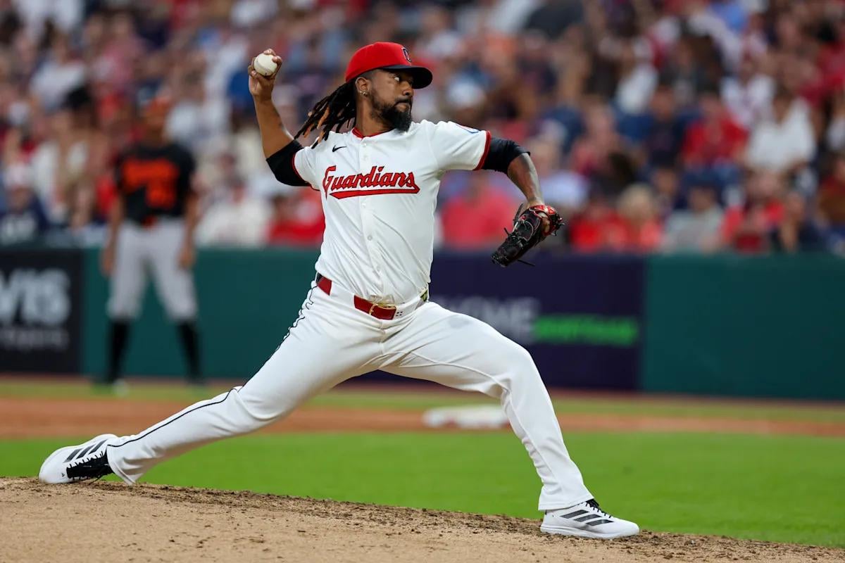 [Yahoo] Guardians closer Emmanuel Clase reportedly placed on paid leave in connection with sports-gambling investigation