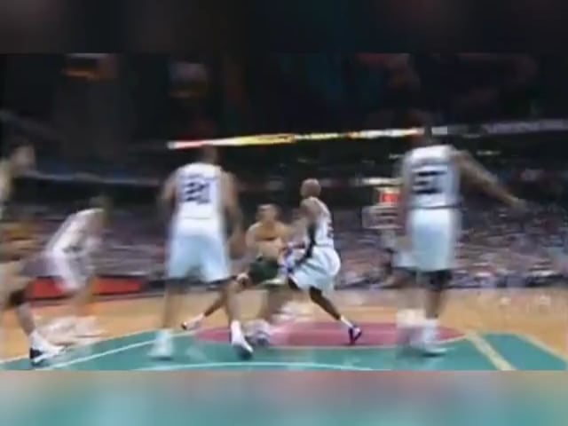 [Flashback Fastbreak] Spurs' Twin Towers Edition