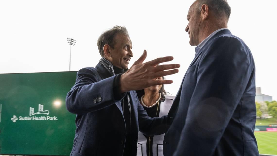 Sacramento Bee complaining about “ Let’s Go Oakland” chants