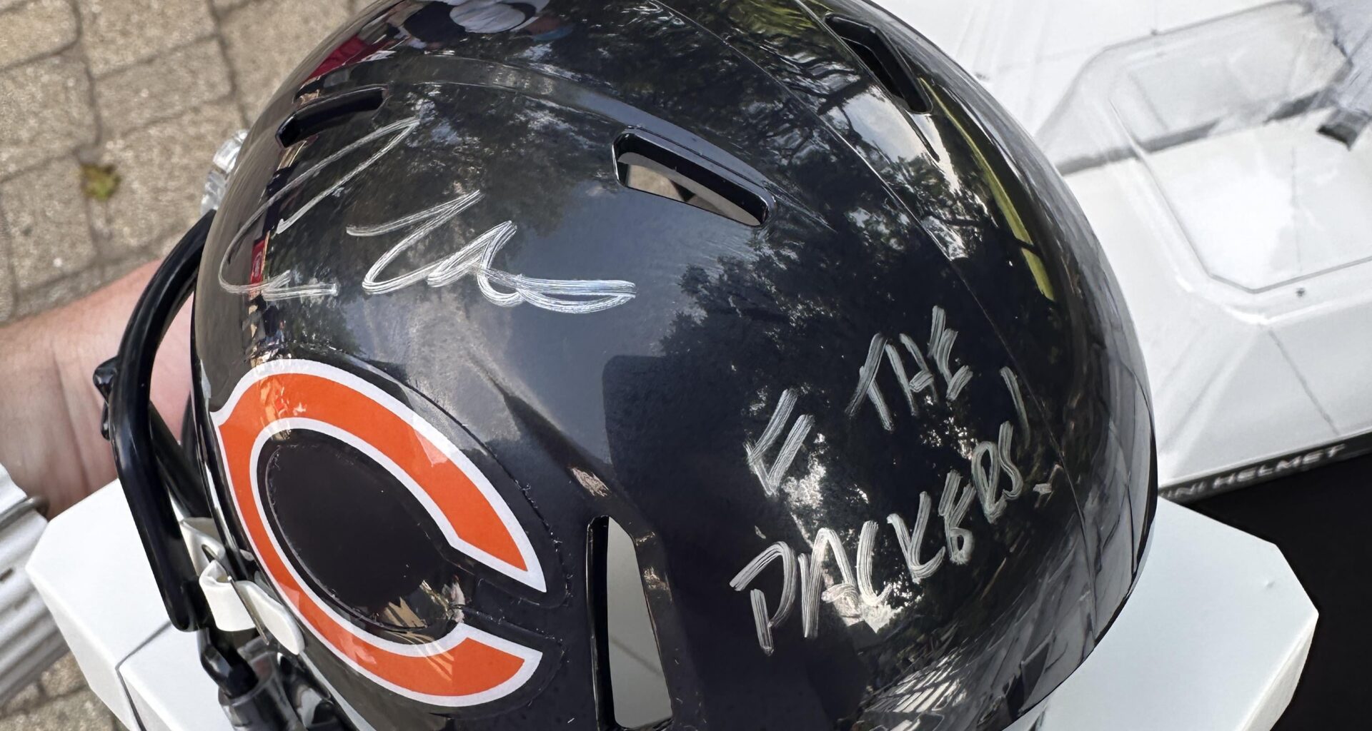 Just met Cole Kmet and he left a nice note