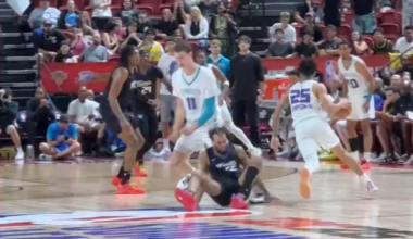 [Highlight] Kon Knueppel with a HUGE 3 late in the 4th.