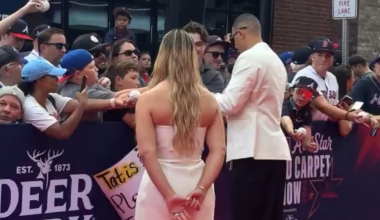 [Jones] Manny Machado easily spent the most amount of time signing autographs on the carpet.