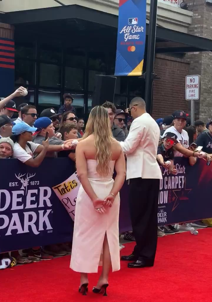 [Jones] Manny Machado easily spent the most amount of time signing autographs on the carpet.