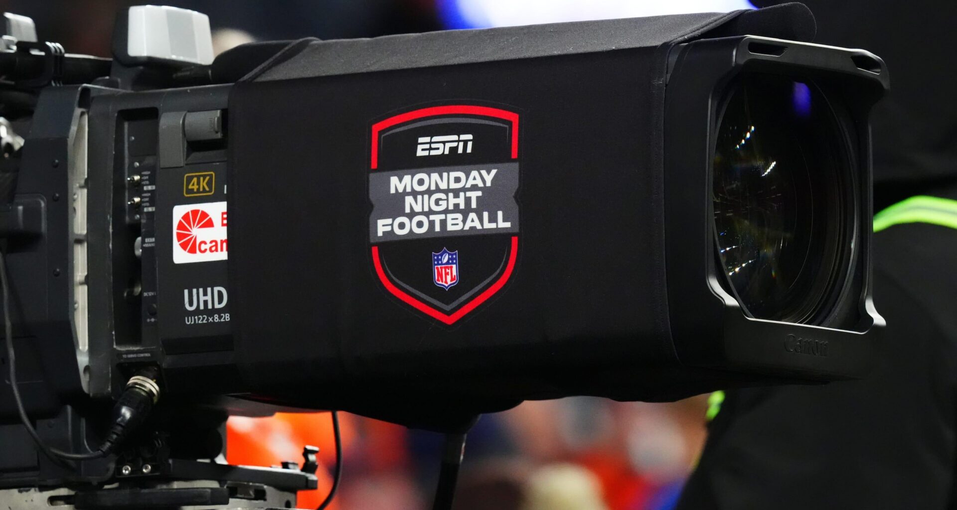 Why the NFL's desire for a new media deal hurts the NHL (and MLB and NBA)