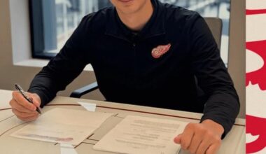 The Red Wings have signed Carter Bear to a three-year, entry-level contract.