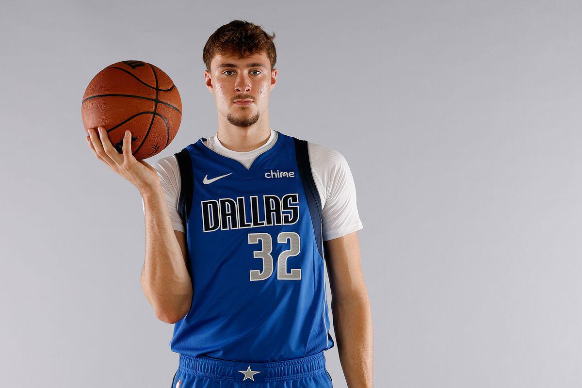 [Bloomberg] Dallas Mavericks Weigh Two Arena Sites within Dallas city limits and the franchise is aiming to choose one by early 2026